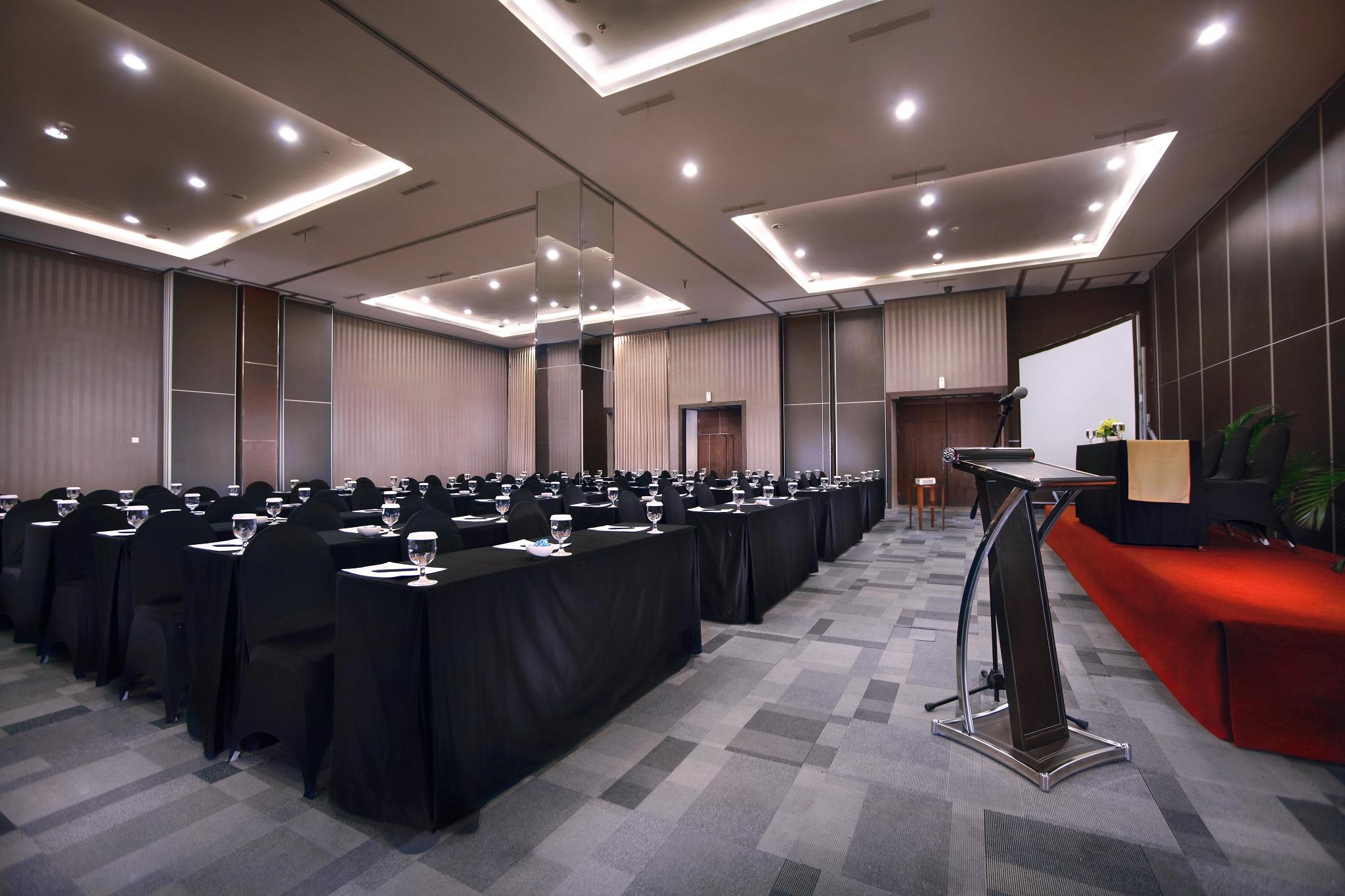 Aston Jember Hotel & Conference Center Dış mekan fotoğraf