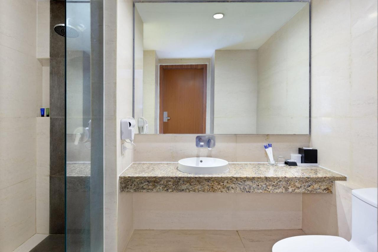 Aston Jember Hotel & Conference Center Dış mekan fotoğraf