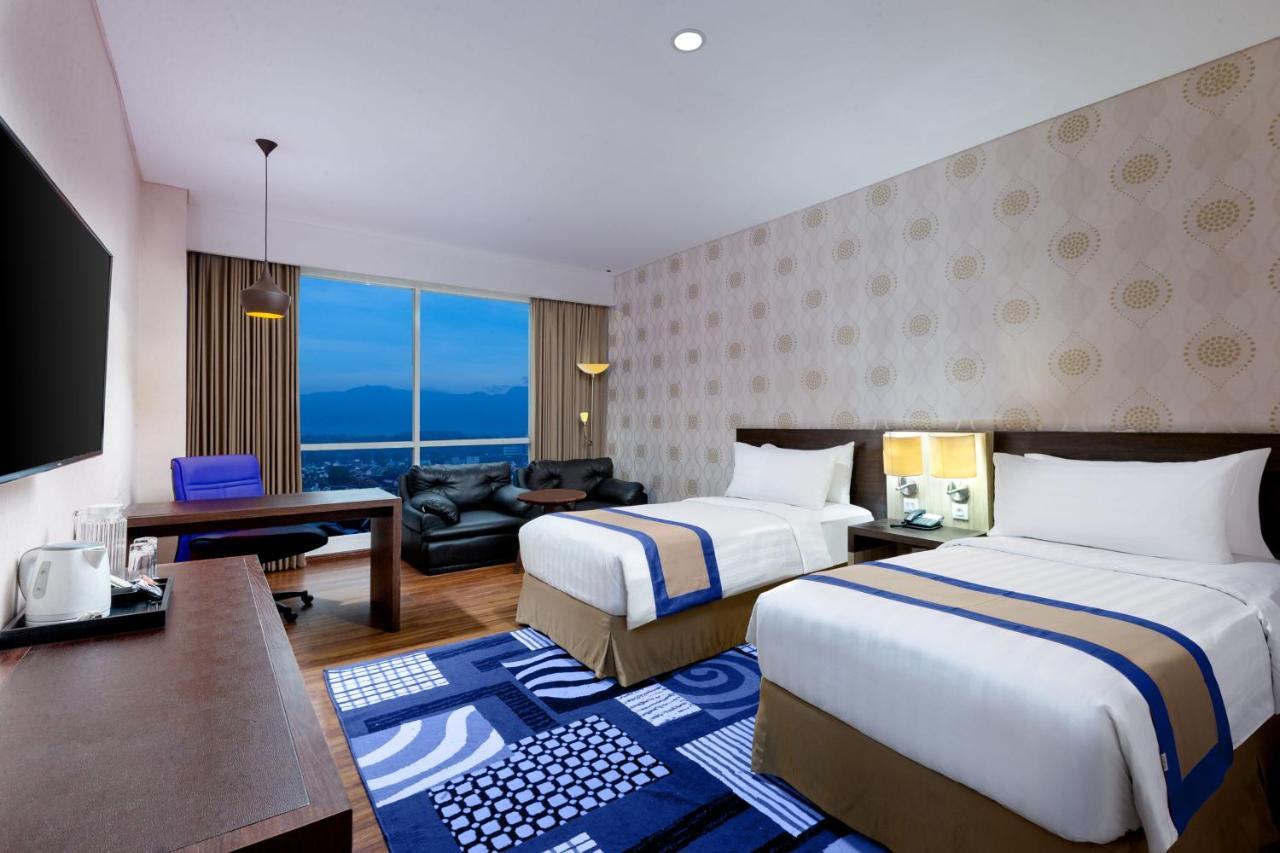 Aston Jember Hotel & Conference Center Dış mekan fotoğraf